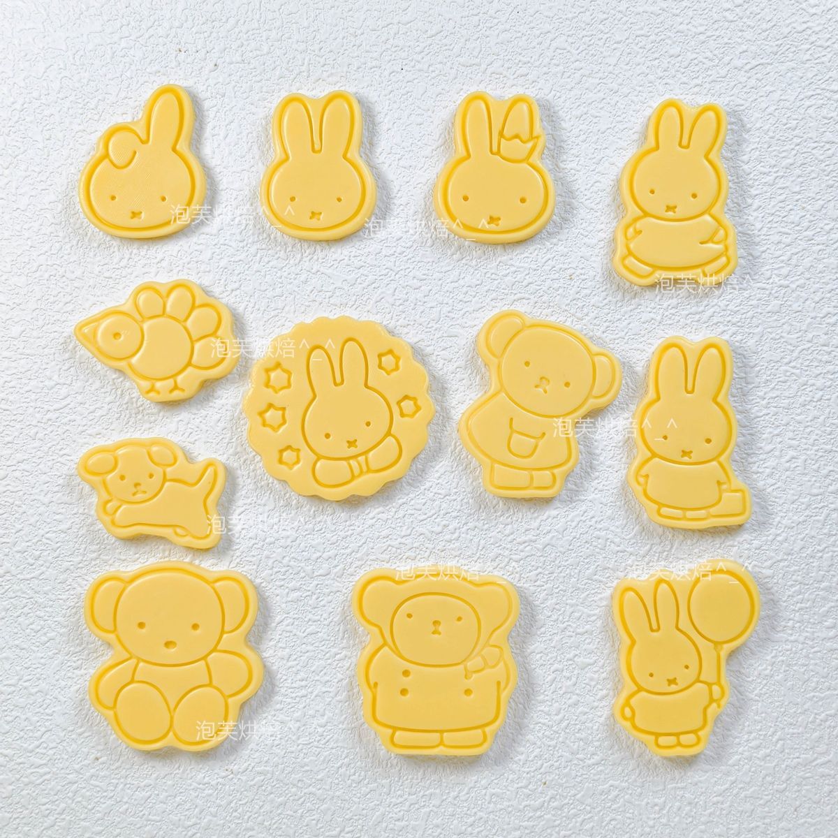 Cute 3D Press Cookie Mold with - Kitchen Appliances Baking recension och pris